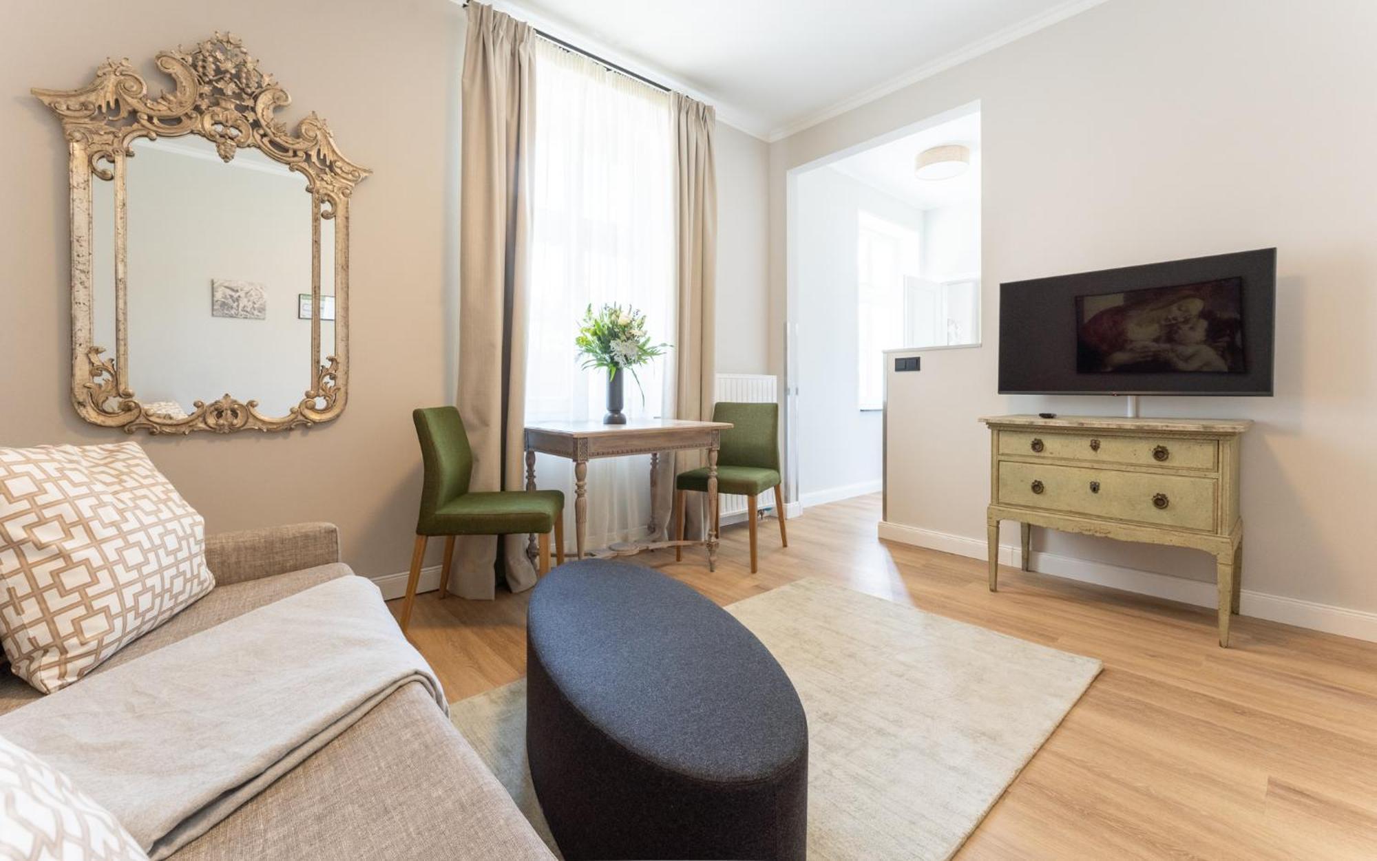 Up Hus Hotel Neuruppin Extérieur photo